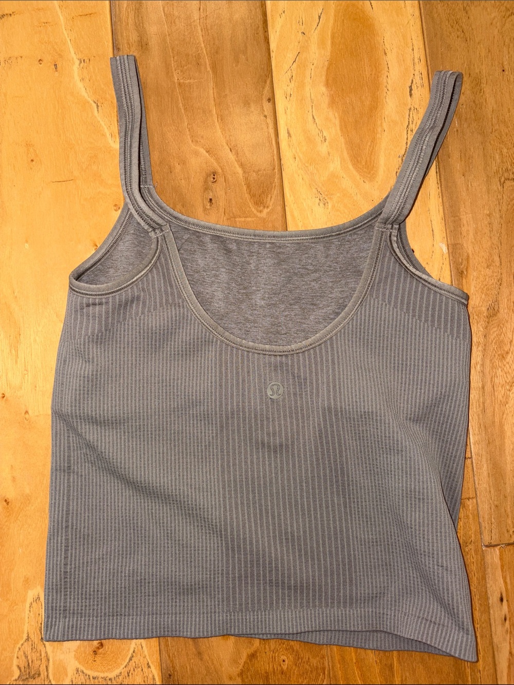 Ebb to Street Cropped Scoop Neck Tank. - Picture 2 of 2
